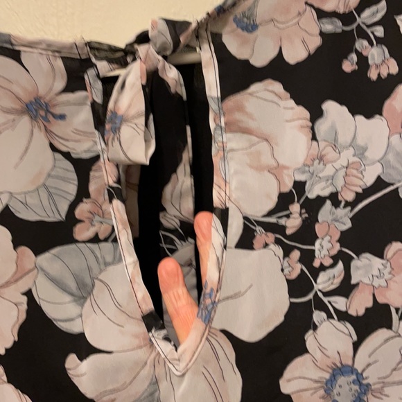 Blouse. - Picture 5 of 5